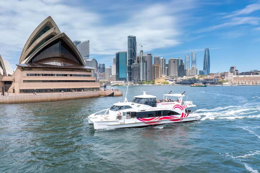 Sydney Harbour Sightseeing Cruise from Circular Quay - Kirribilli House and Harbour Bridge