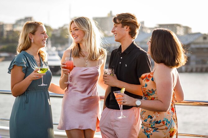 Sydney Harbour Sunset Dinner Cruise from Darling Harbour - Getting the best table and best light