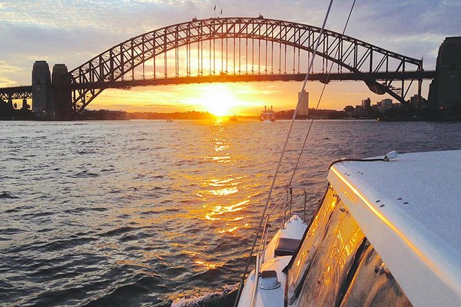 Sydney Harbour: Tall Ship Lunch Cruise - A harbour route packed with landmarks