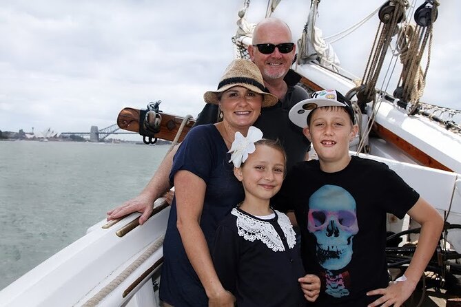 Sydney Harbour: Tall Ship Lunch Cruise - Meeting the ship at Campbell’s Cove