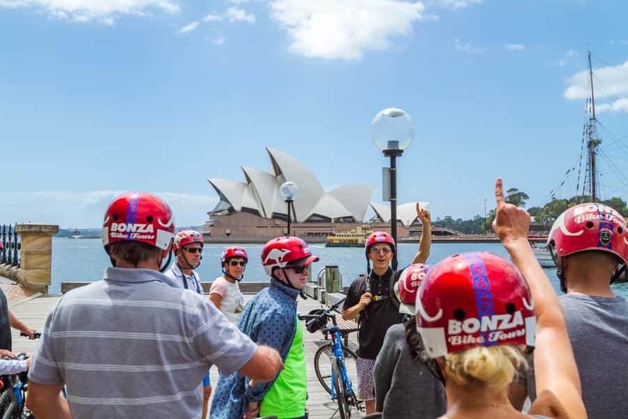 Sydney: Iconic Sights 4-Hour Bike Tour - The Harbour Bridge and Observatory Hill