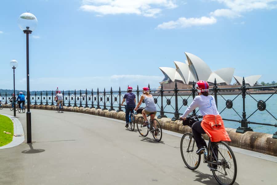 Sydney: Iconic Sights 4-Hour Bike Tour - Starting in The Rocks