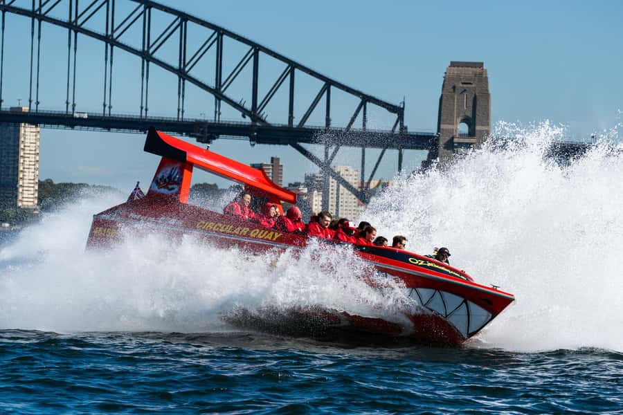 Sydney: Jet Boat Adventure Ride from Circular Quay - The pilots make a real difference