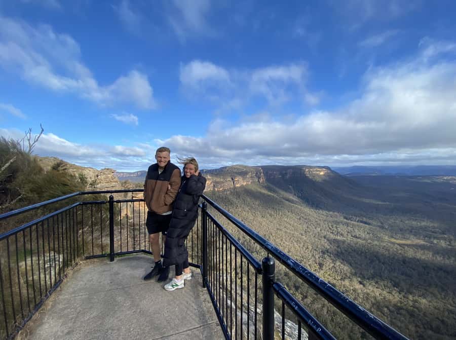 Sydney: Luxury Blue Mountains Adventure with Wentworth Falls - Walking into Wentworth Falls