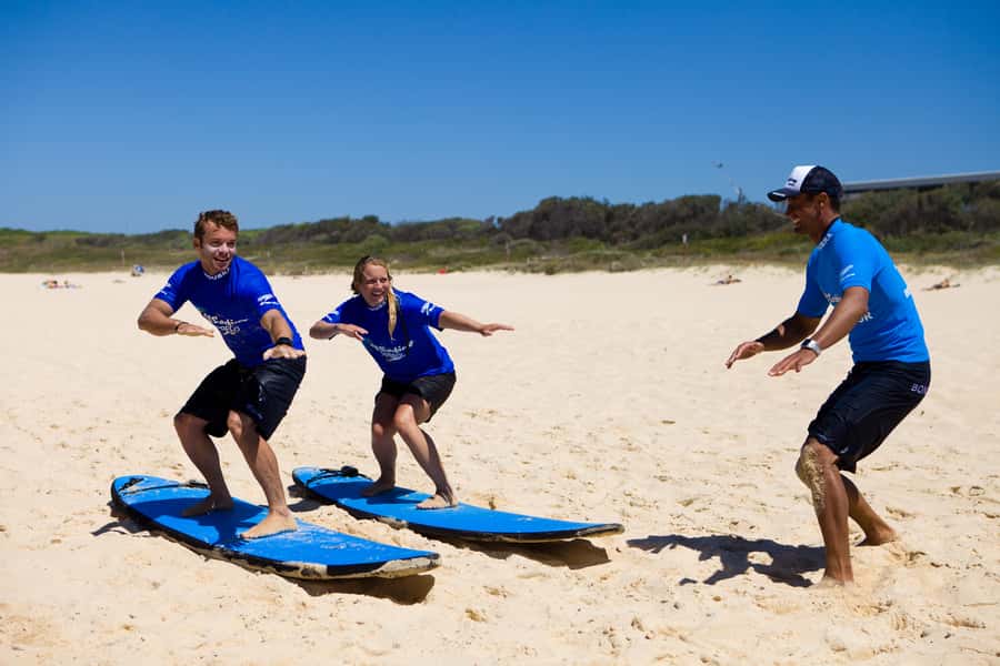 Sydney: Maroubra Surf Lesson - Getting ready at 7 Marine Parade