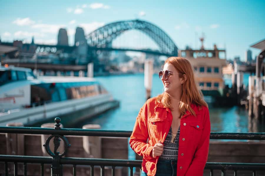 Sydney: Private Photoshoot outside the Opera House - Posing help for people who dislike photographs