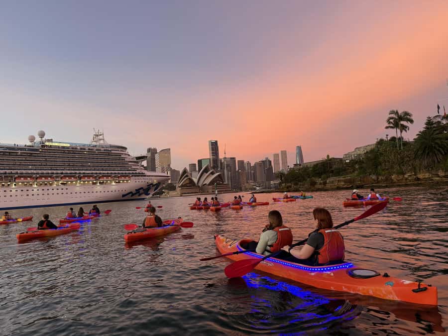 Sydney: Sunrise Kayak, Opera House & Under Harbour Bridge - Key points at a glance