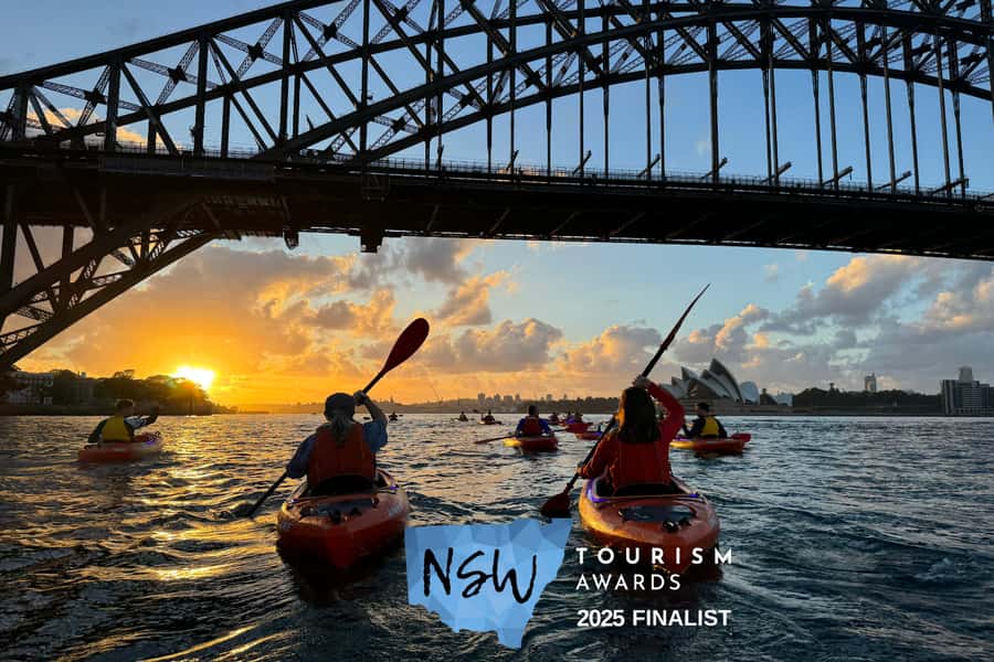 Sydney: Sunrise Kayak, Opera House & Under Harbour Bridge - The safety briefing and first strokes