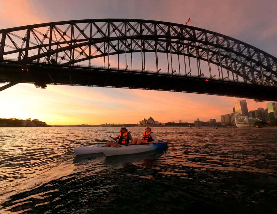 Sydney: Sunset Kayak - Opera & Harbour Bridge Tour (5p. max) - Starting at Lavender Bay with the basics