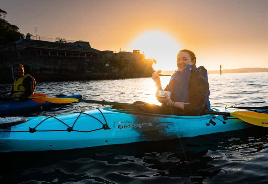 Sydney: Sunset Kayak Tour with Opera House Views - Guides, photos, and the small-group feel