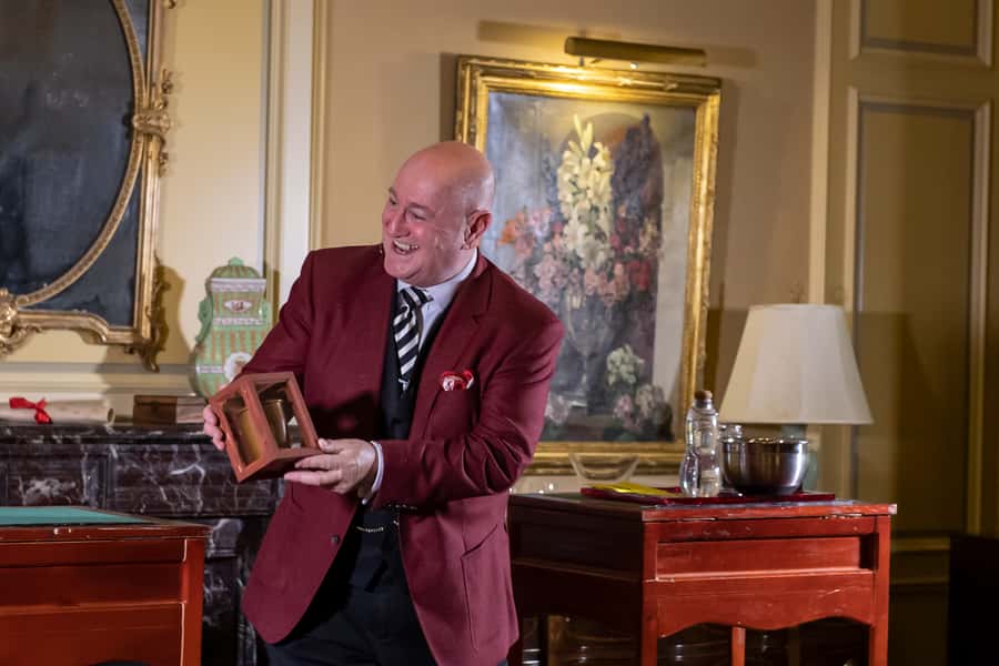 Sydney: The Gentleman Magician's Magical Soirée with Tickets - Entering the Castlereagh Boutique Hotel