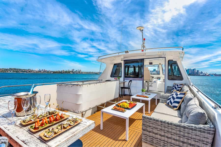 Sydney: Vivid Harbour Cruise with Canapes - What you get to eat and drink onboard
