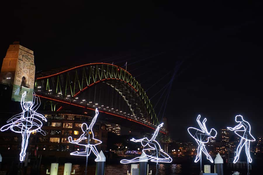 Sydney: Vivid Harbour Cruise with Canapes - The harbour route and its main sights