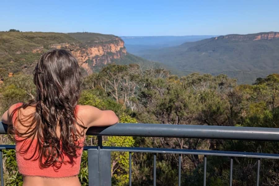 Sydney: Waterfall Bushwalk and Blue Mountain Sunset Day Trip - The Three Sisters at the right hour