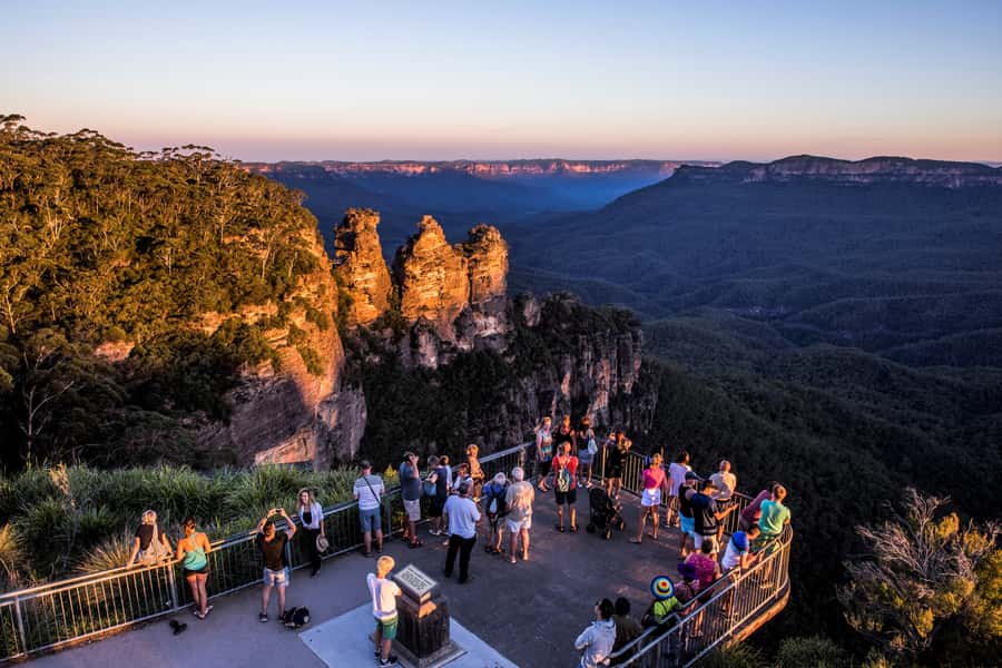 Sydney: Waterfall Bushwalk and Blue Mountain Sunset Day Trip - Lincoln’s Rock and the final sunset