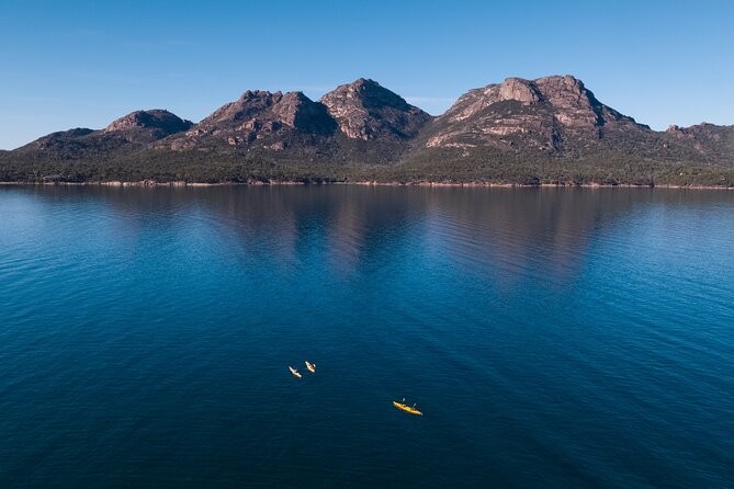 The Freycinet Paddle - The halfway stop, with hot drinks and a large cookie