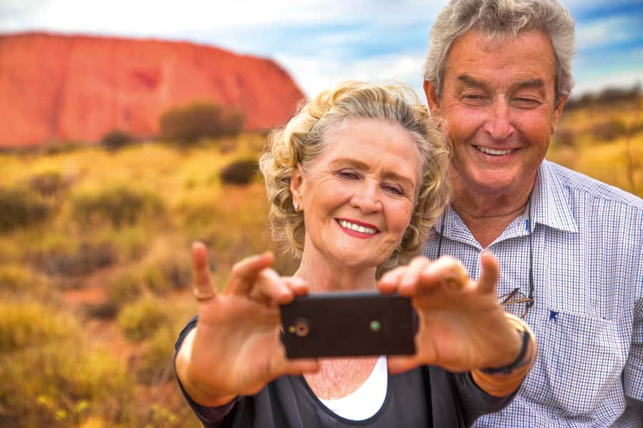 Uluru 1.5-Hour Sunset Tour with Sparkling Wine & Cheeseboard - Pickup needs more attention than the sunset