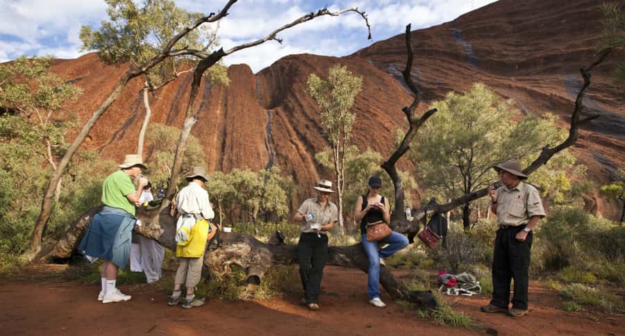 Uluru: Guided Trek of Uluru's Base in a Small Group - Key points before you book