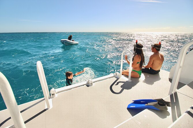Viper: Great Barrier Reef Snorkel Including Whitehaven Hill Inlet - Crew support and the small-group feel