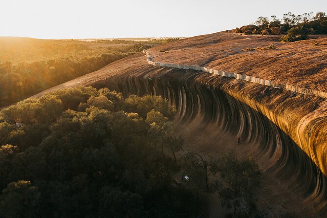 Wave Rock, York and Aboriginal Cultural Day Tour from Perth - What the coach ride is really like