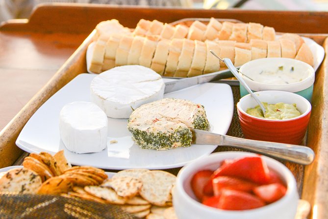Whitsundays Sunset Sailing Cruise - What the strongest praise gets right