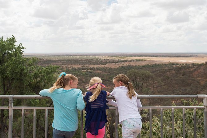 Winton Discovery Day Tour - Lunch at the North Gregory Hotel