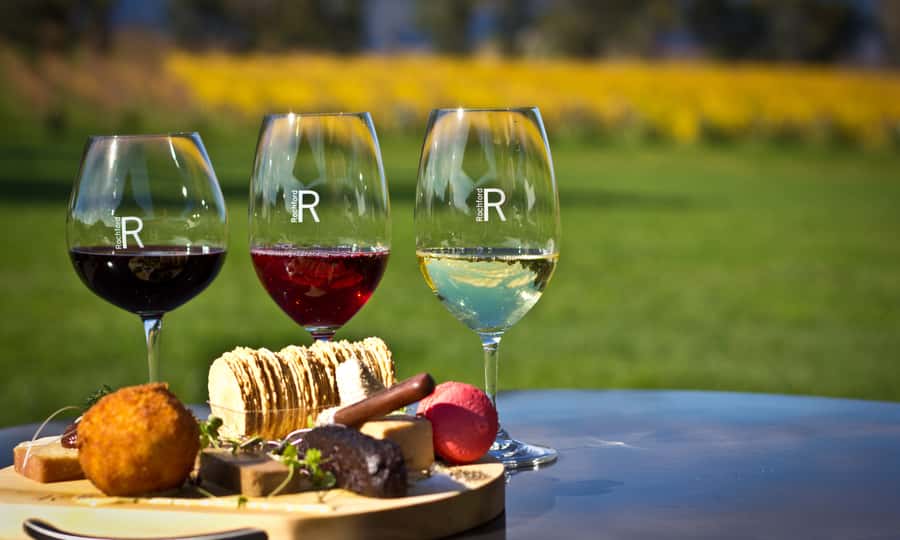 Yarra Valley Full Day Grazing Tour: Gin, Wine, Pizza, Cheese - The day in one glance
