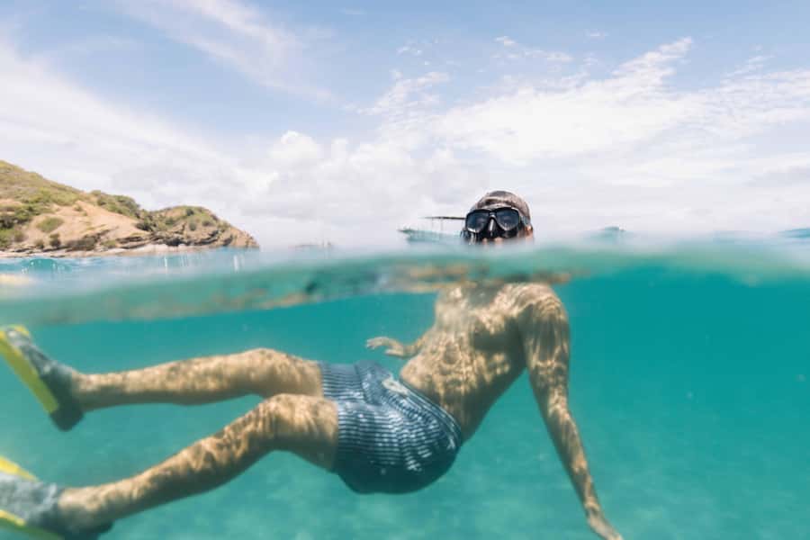 Yeppoon: Great Keppel Island Fast Boat Snorkel & Lunch Tour - Snorkeling over coral and fish